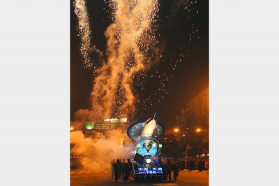 2008年，“天通號(hào)”榮獲海寧市大型元宵燈會(huì)一等獎(jiǎng)